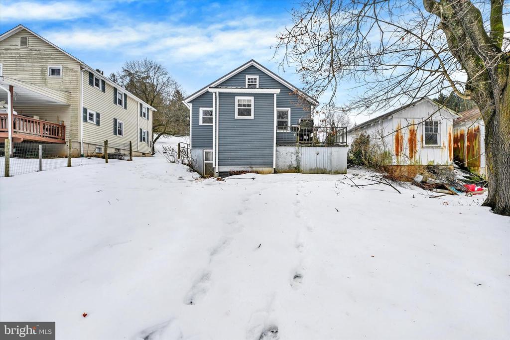 1726 BROOKS ROAD