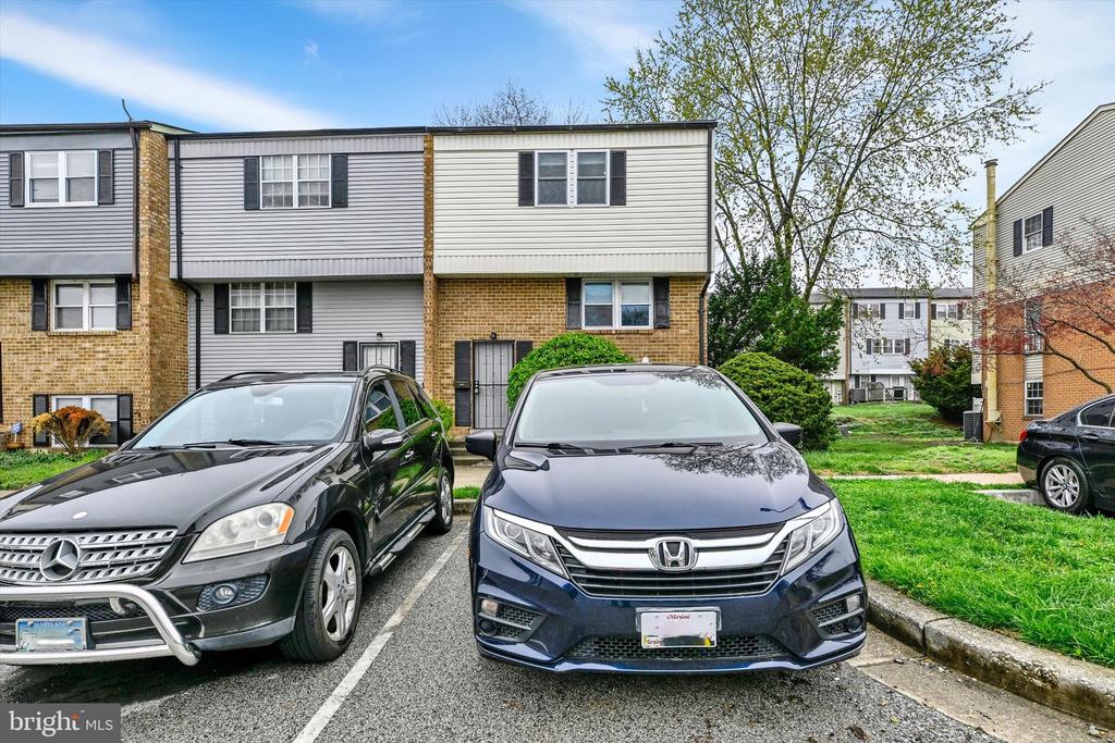 10 SHARROW COURT