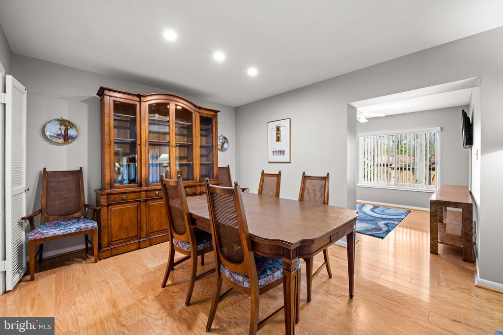 4 CANDLEMAKER COURT 306
