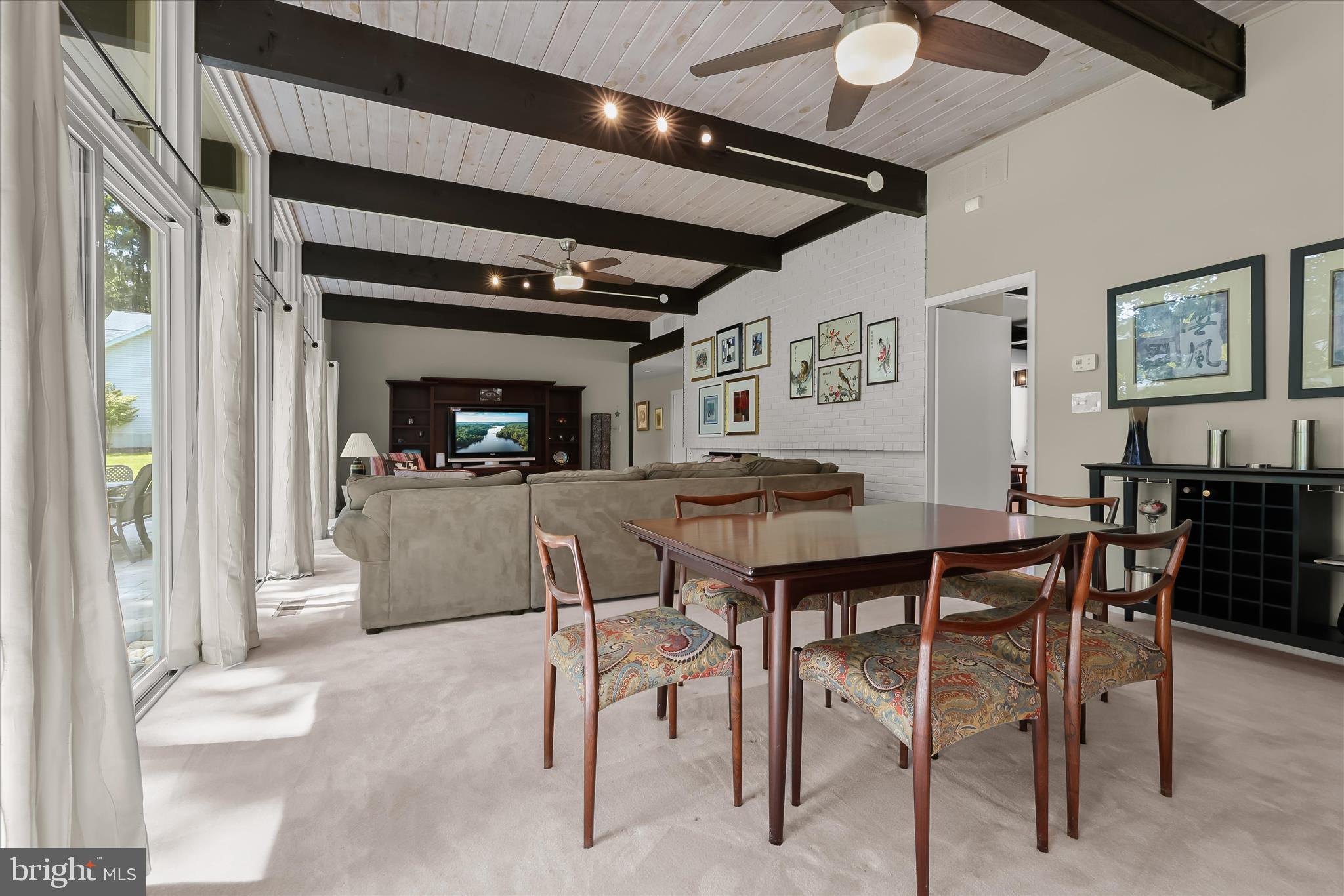 5 STONE HOLLOW COURT