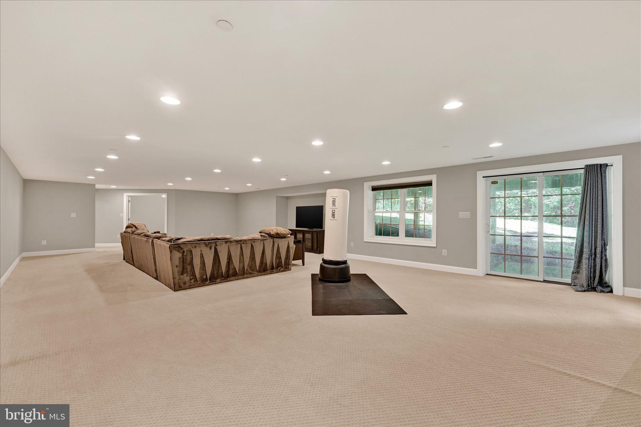 11702 HUNTSWORTH LANE