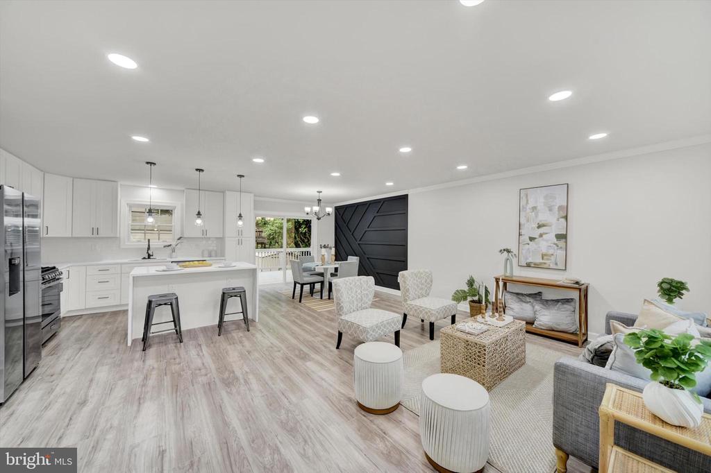 3808 PERRYHURST PLACE