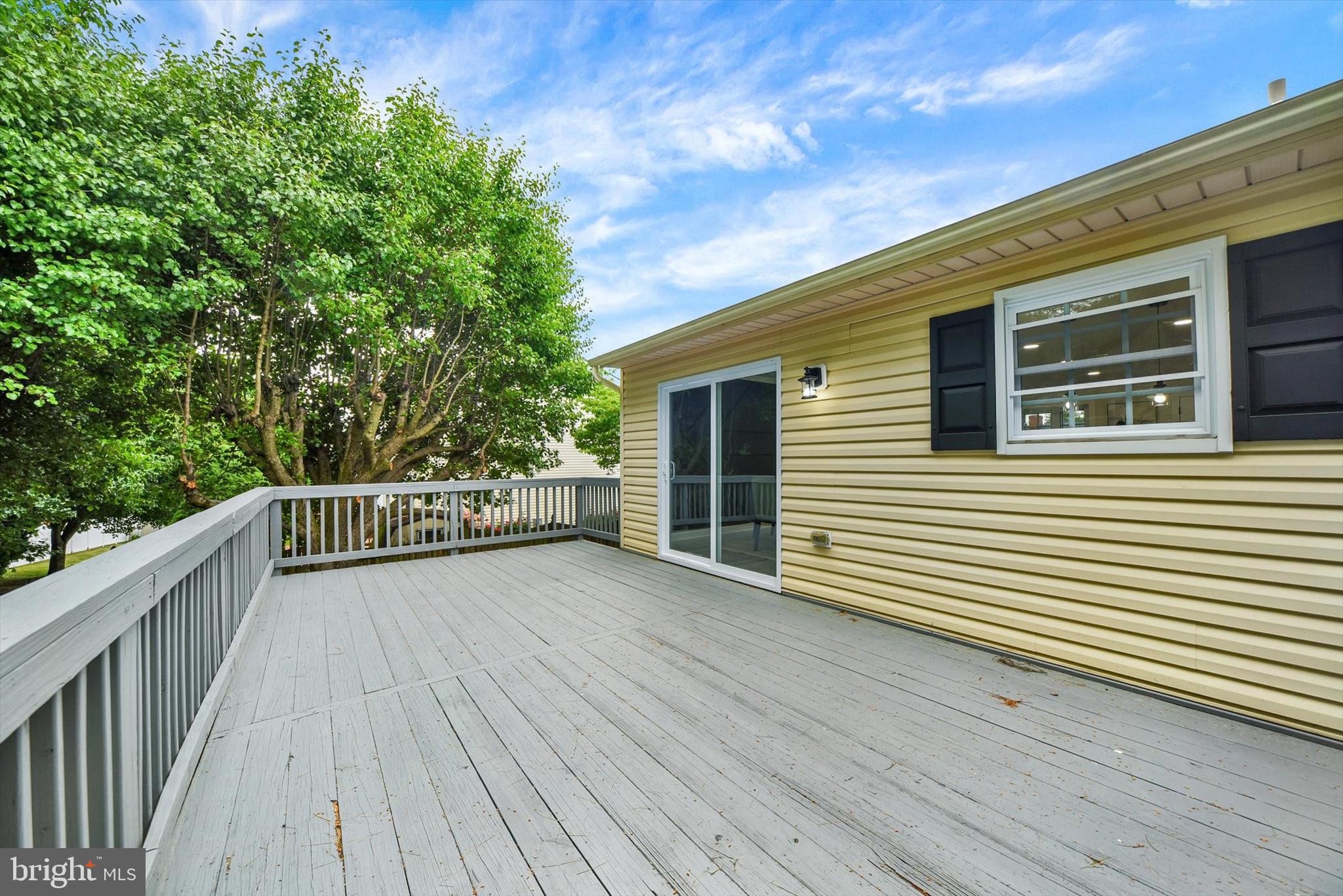 3808 PERRYHURST PLACE