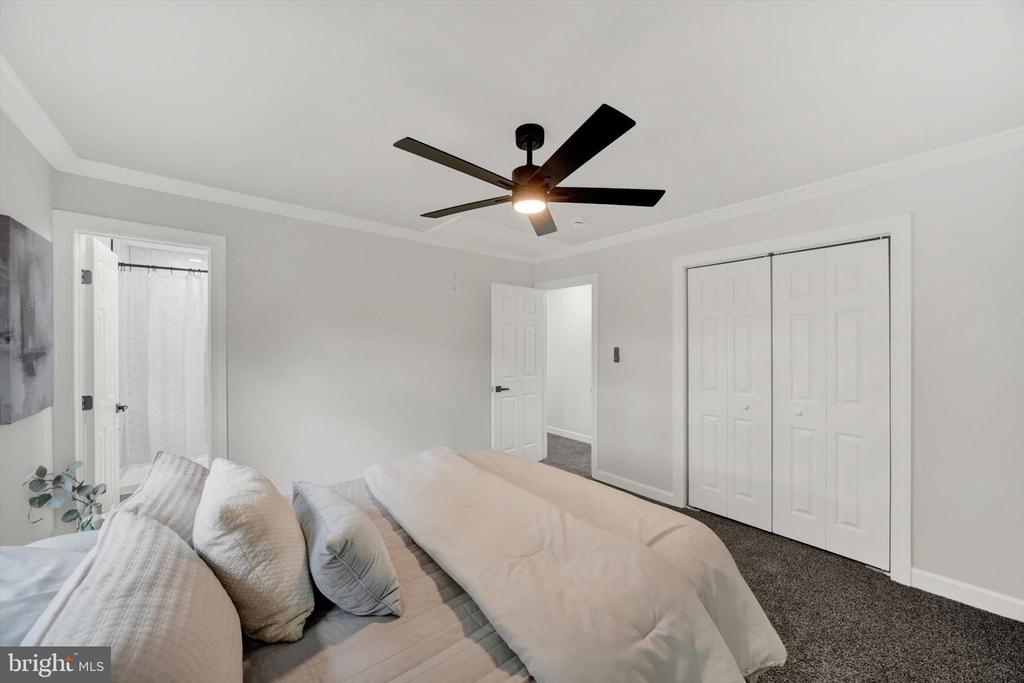 3808 PERRYHURST PLACE