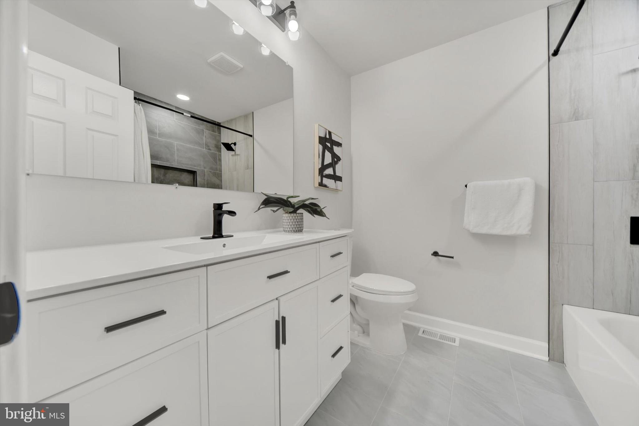 3808 PERRYHURST PLACE