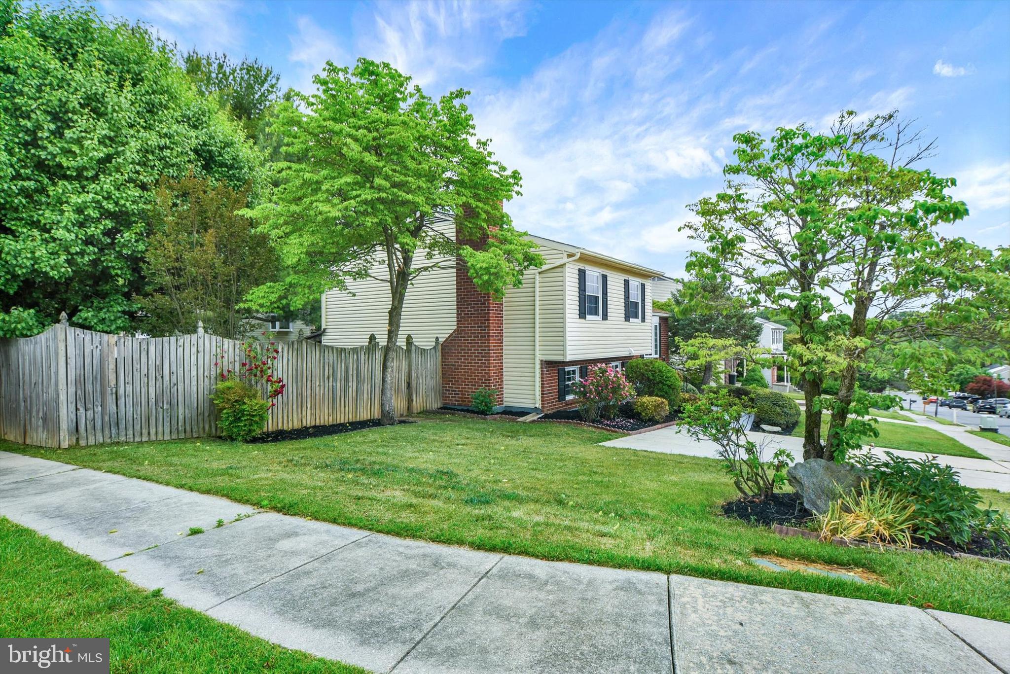 3808 PERRYHURST PLACE