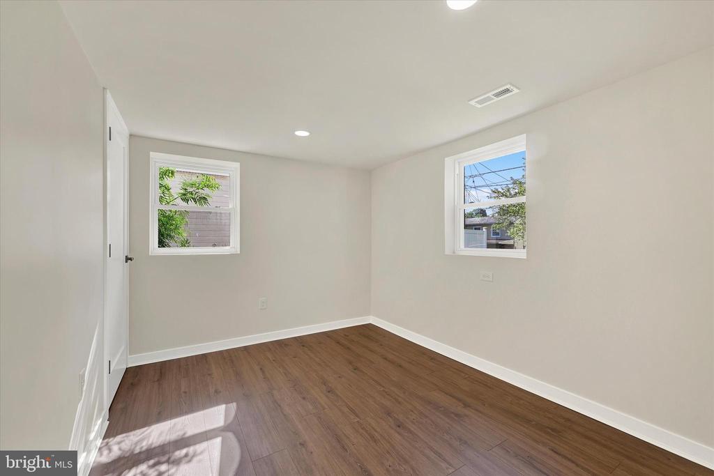 3417 MERLE DRIVE