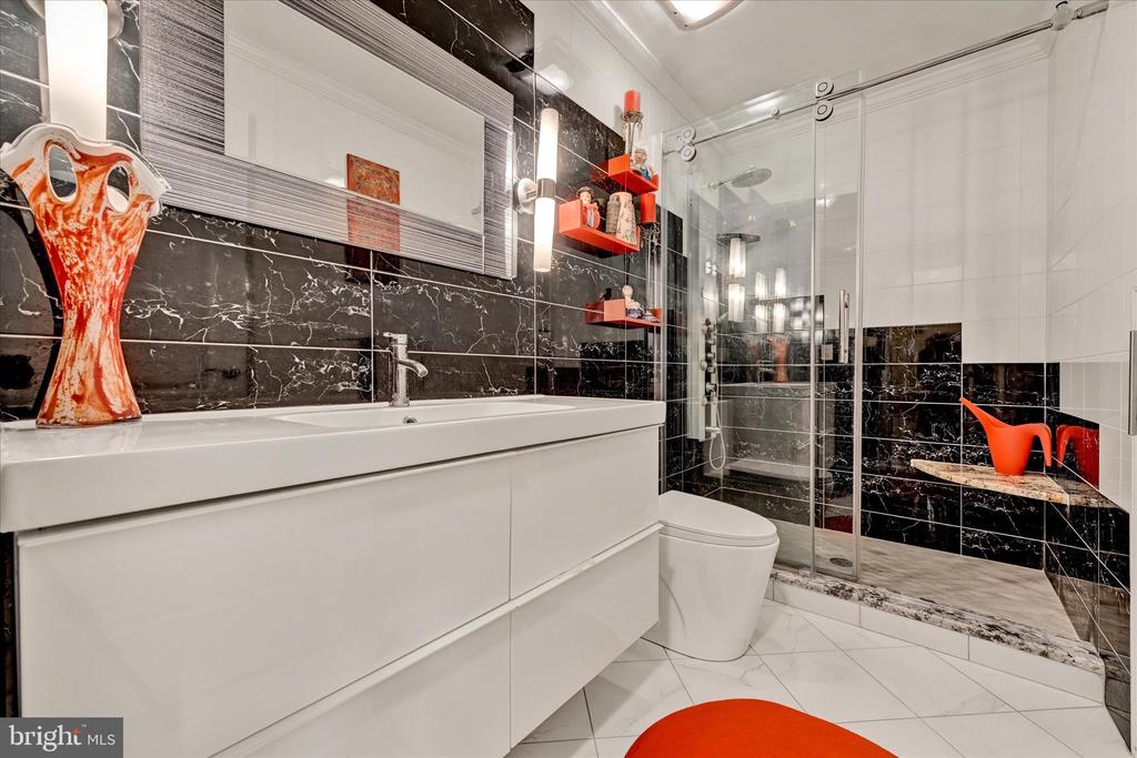 3 PIPE HILL COURT C 3C