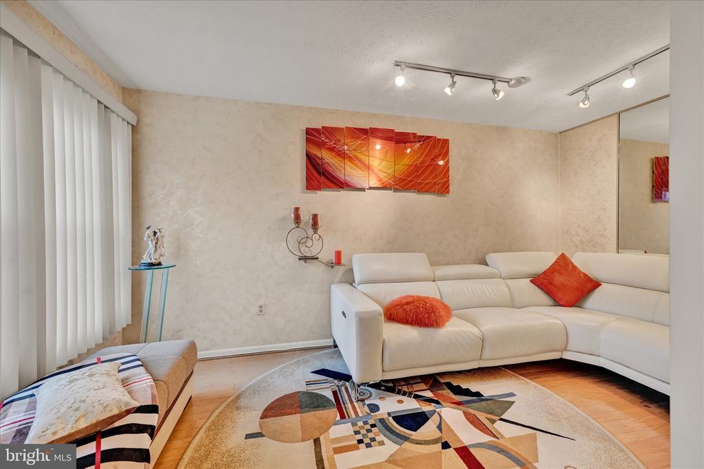 3 PIPE HILL COURT C 3C