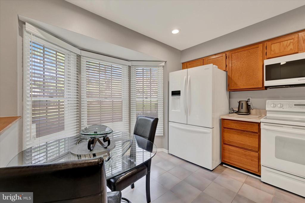 22 GREENSHIRE LANE