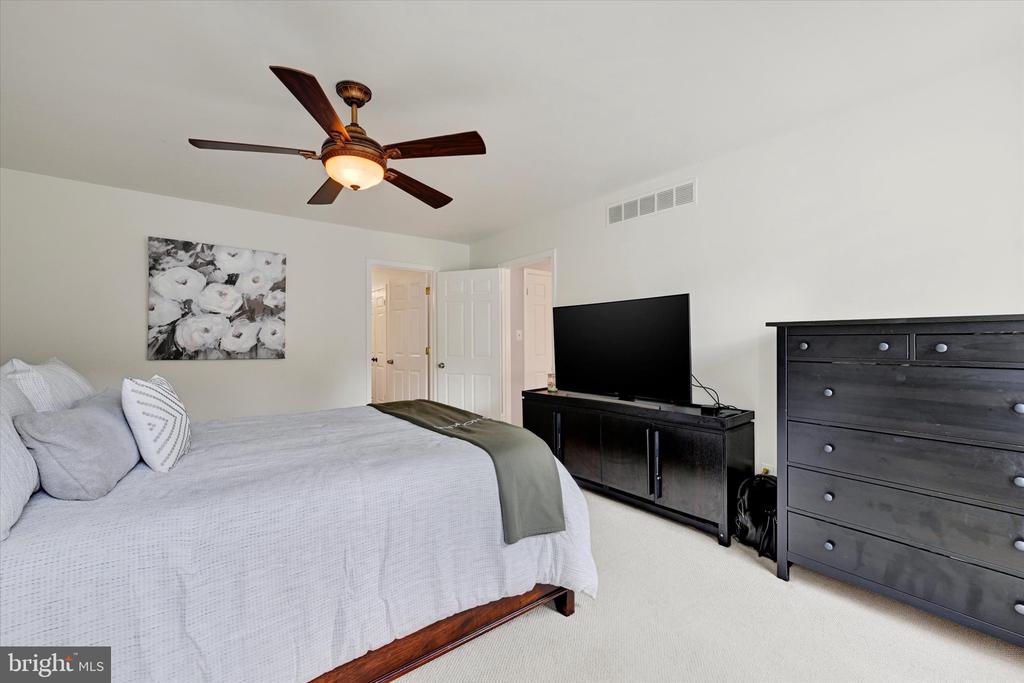 34 DULANEY HILLS COURT