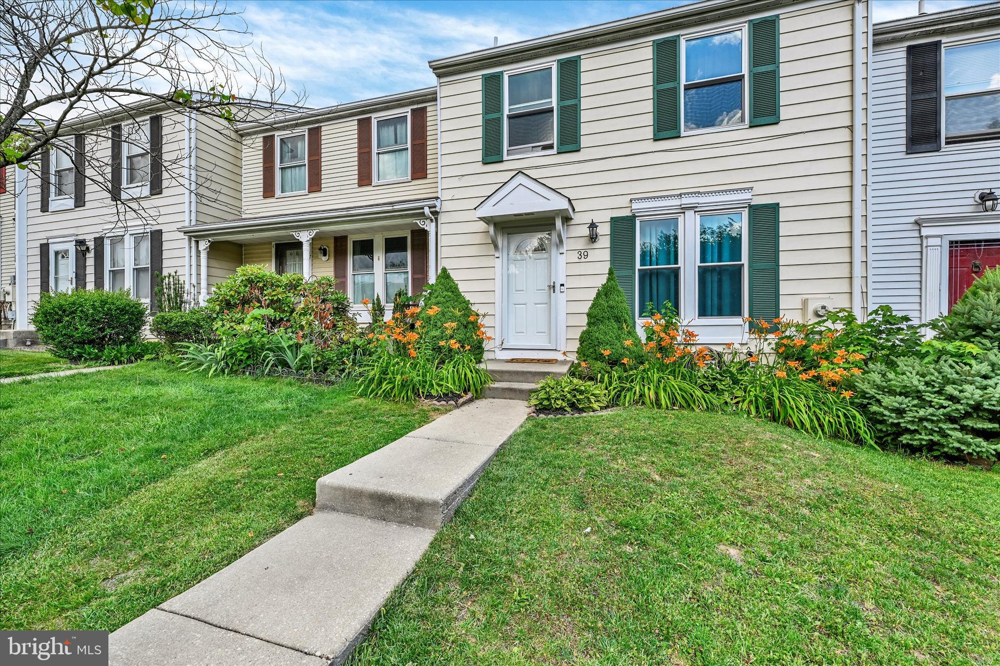 39 RADER COURT