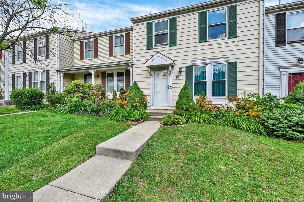39 RADER COURT