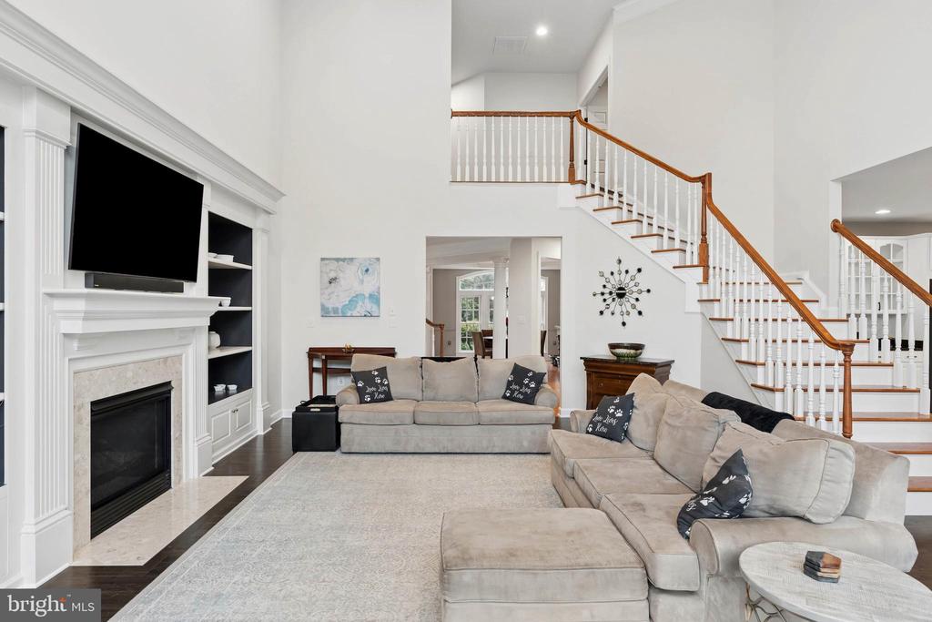 605 CASCADE VIEW COURT