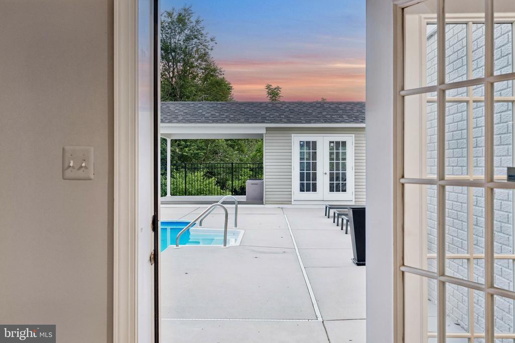605 CASCADE VIEW COURT