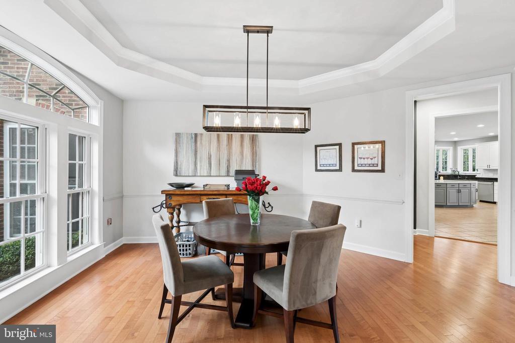 605 CASCADE VIEW COURT