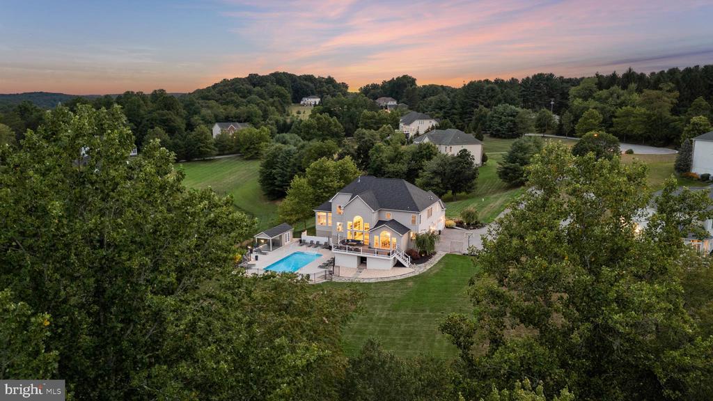 605 CASCADE VIEW COURT