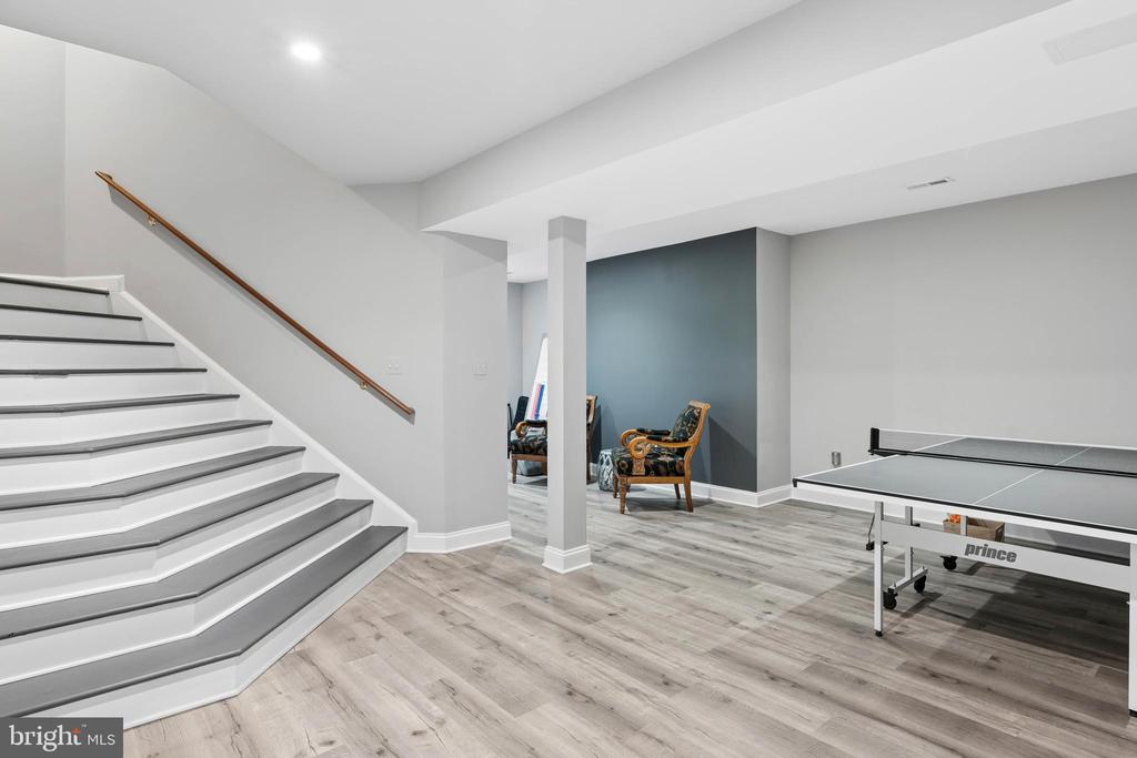 605 CASCADE VIEW COURT