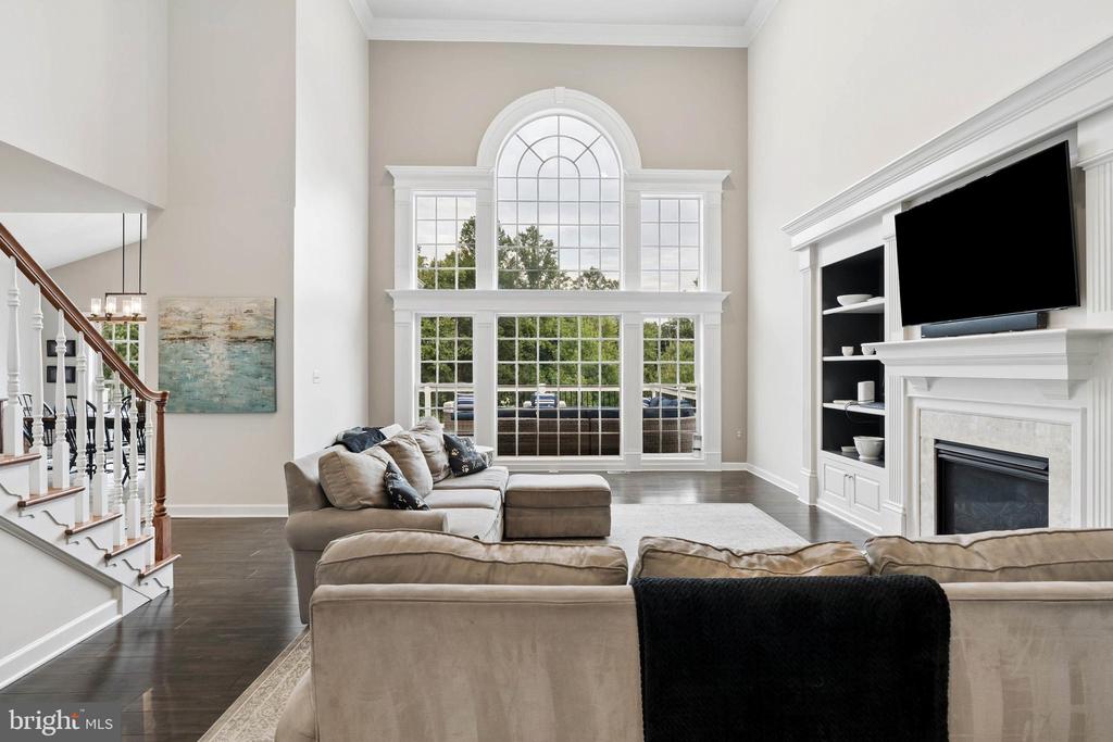 605 CASCADE VIEW COURT