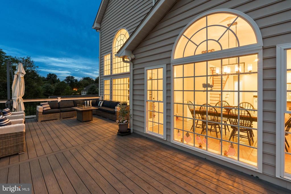 605 CASCADE VIEW COURT