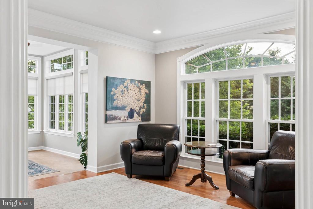 605 CASCADE VIEW COURT