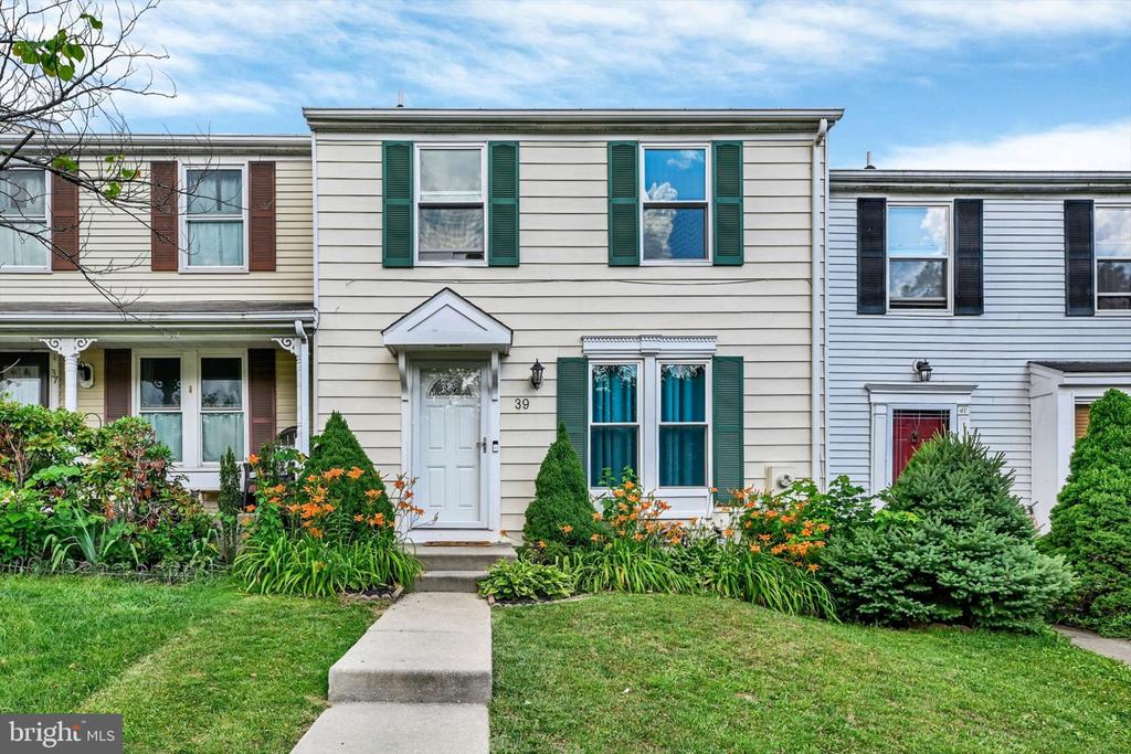39 RADER COURT