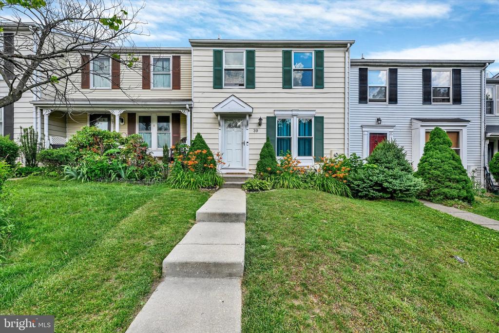 39 RADER COURT