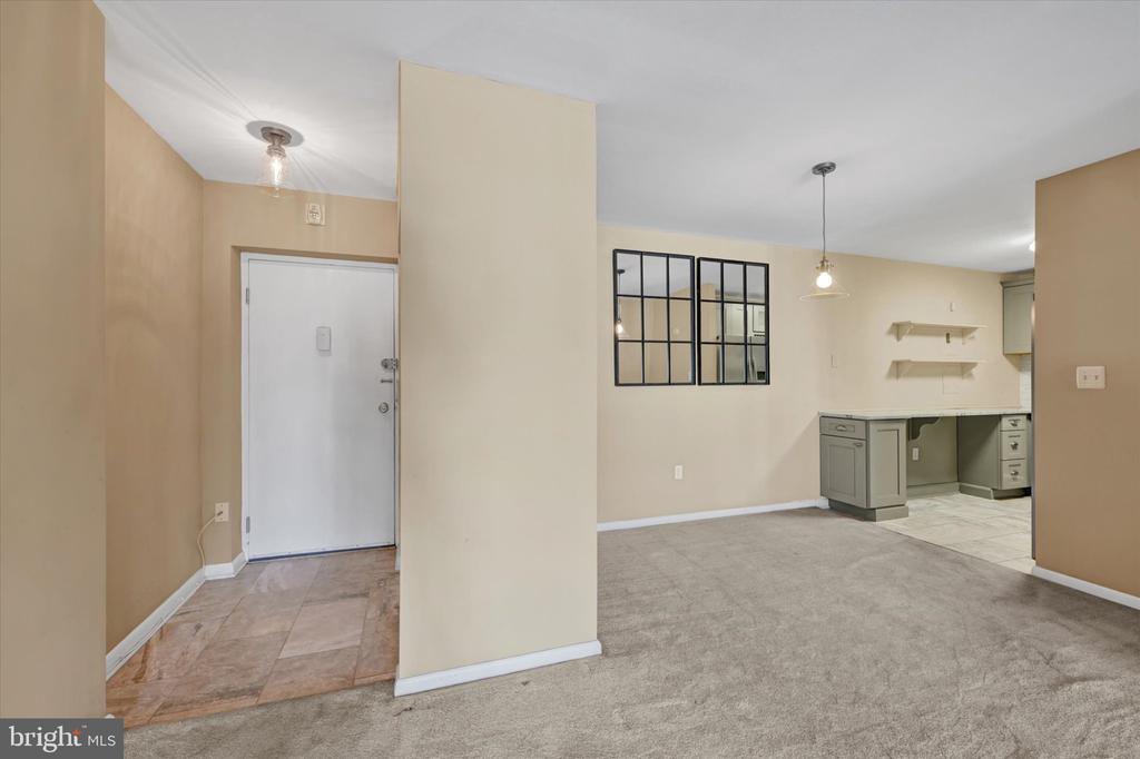 130 SLADE AVENUE Unit: 210
