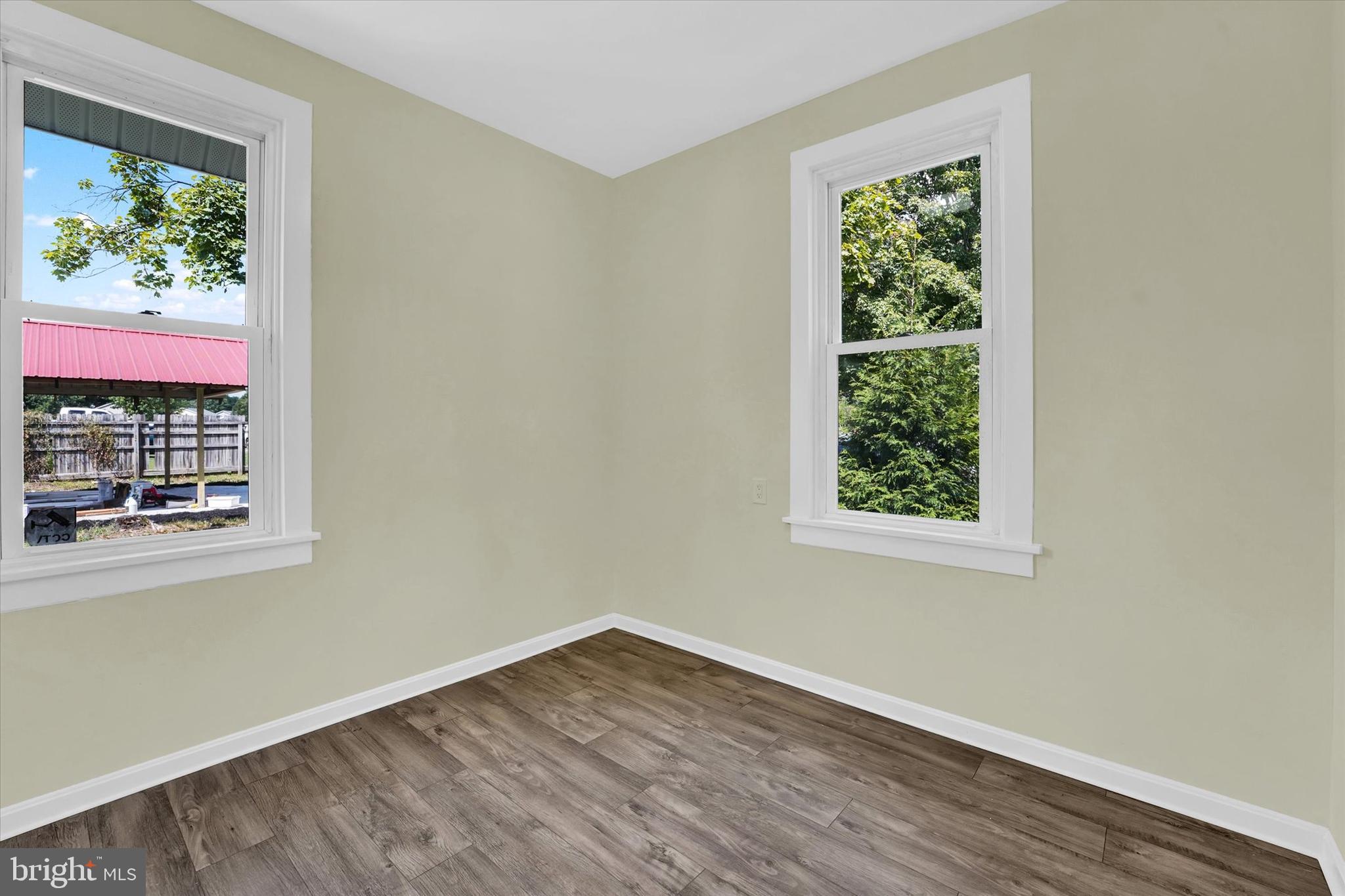 413 E Cecil Ave