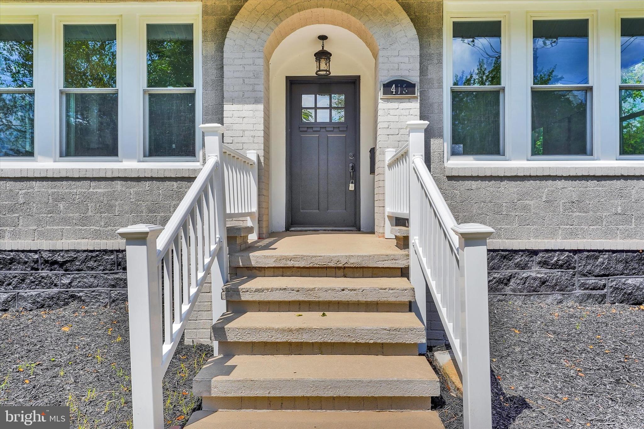413 E Cecil Ave