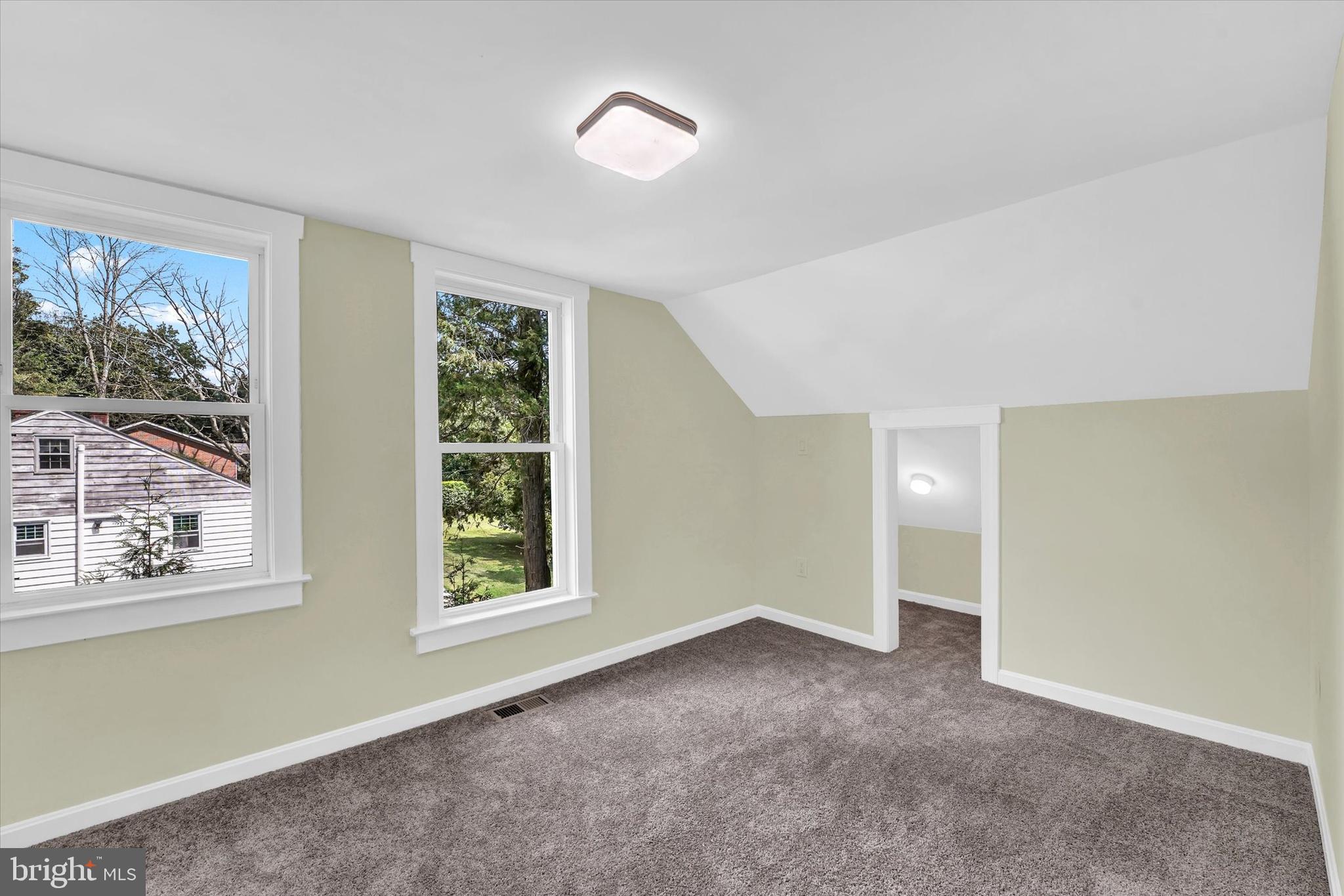 413 E Cecil Ave
