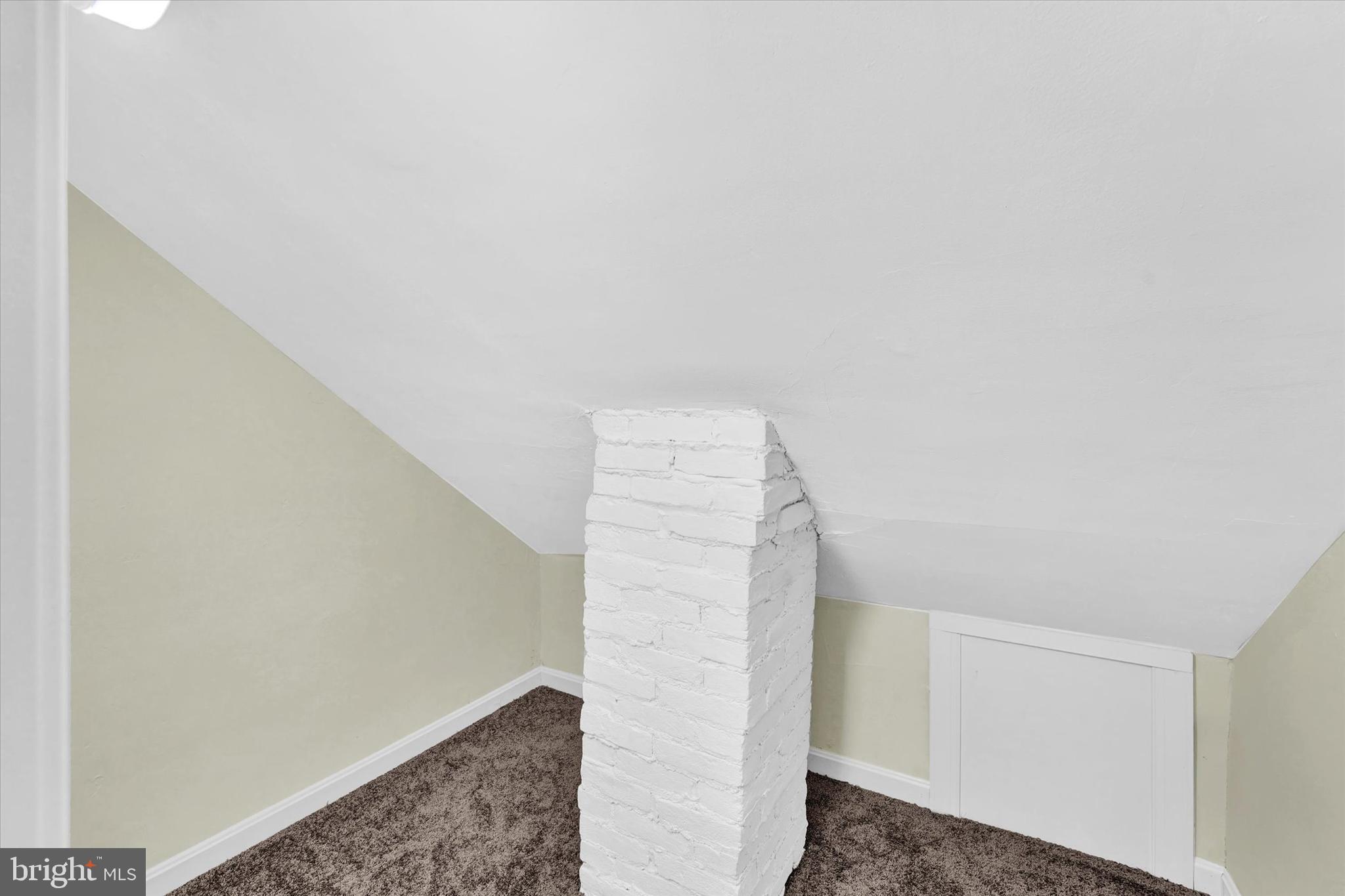 413 E Cecil Ave