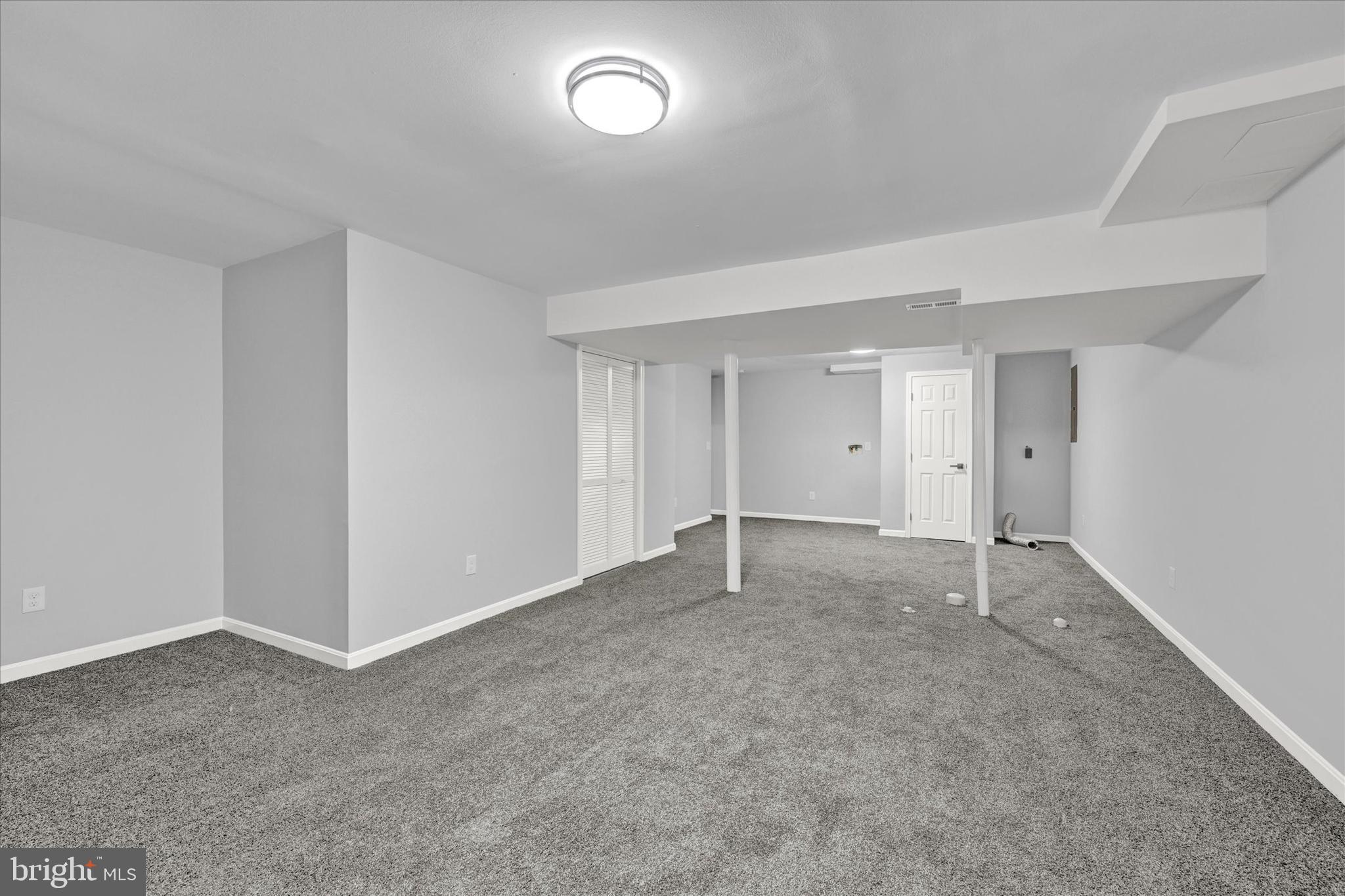 371 Buckingham Way