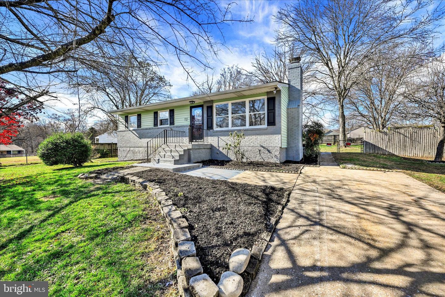 5916 Hanna Rd