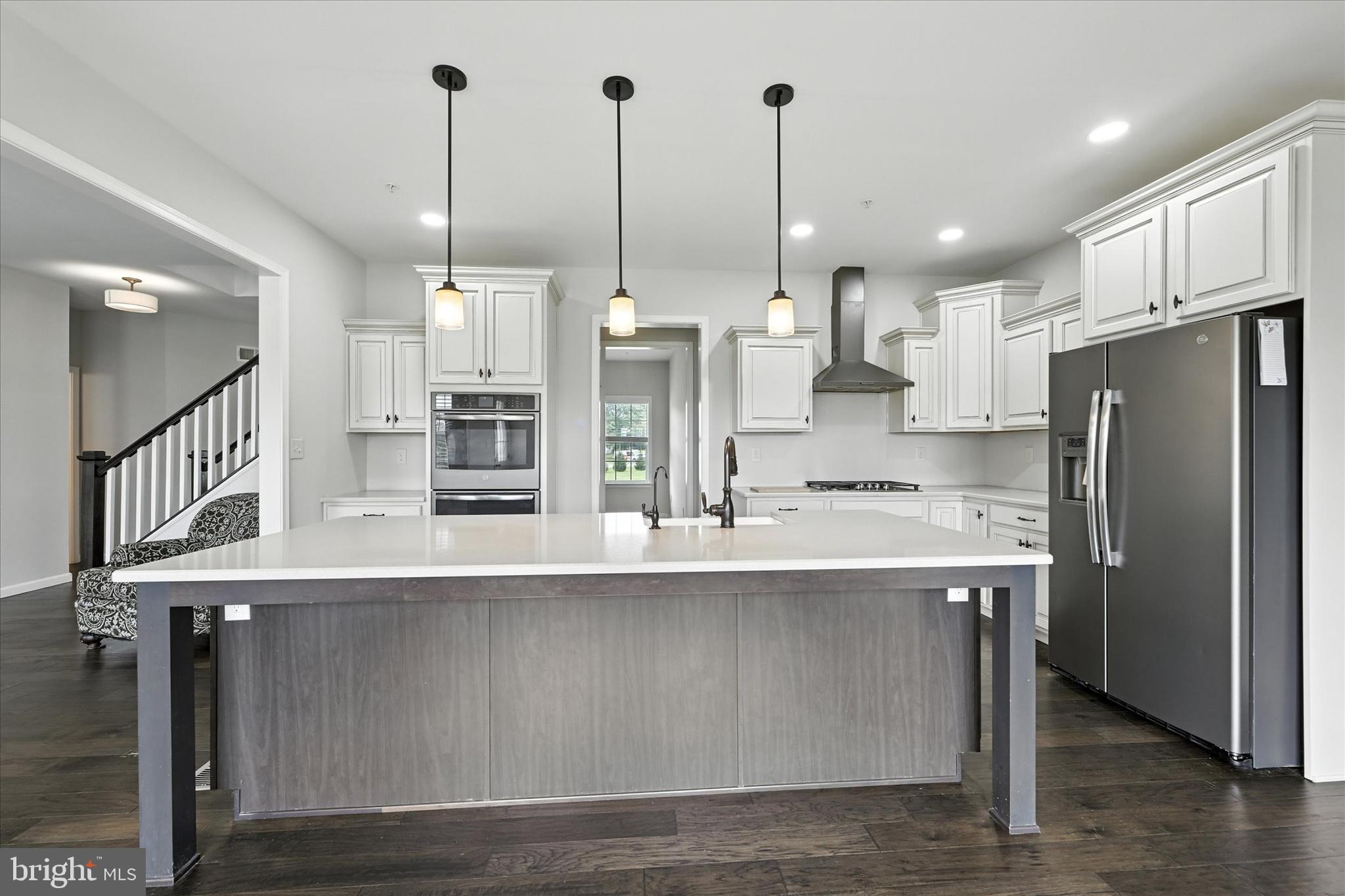 521 LANCELOT DRIVE