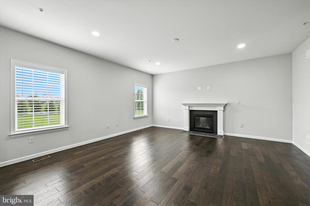 521 LANCELOT DRIVE