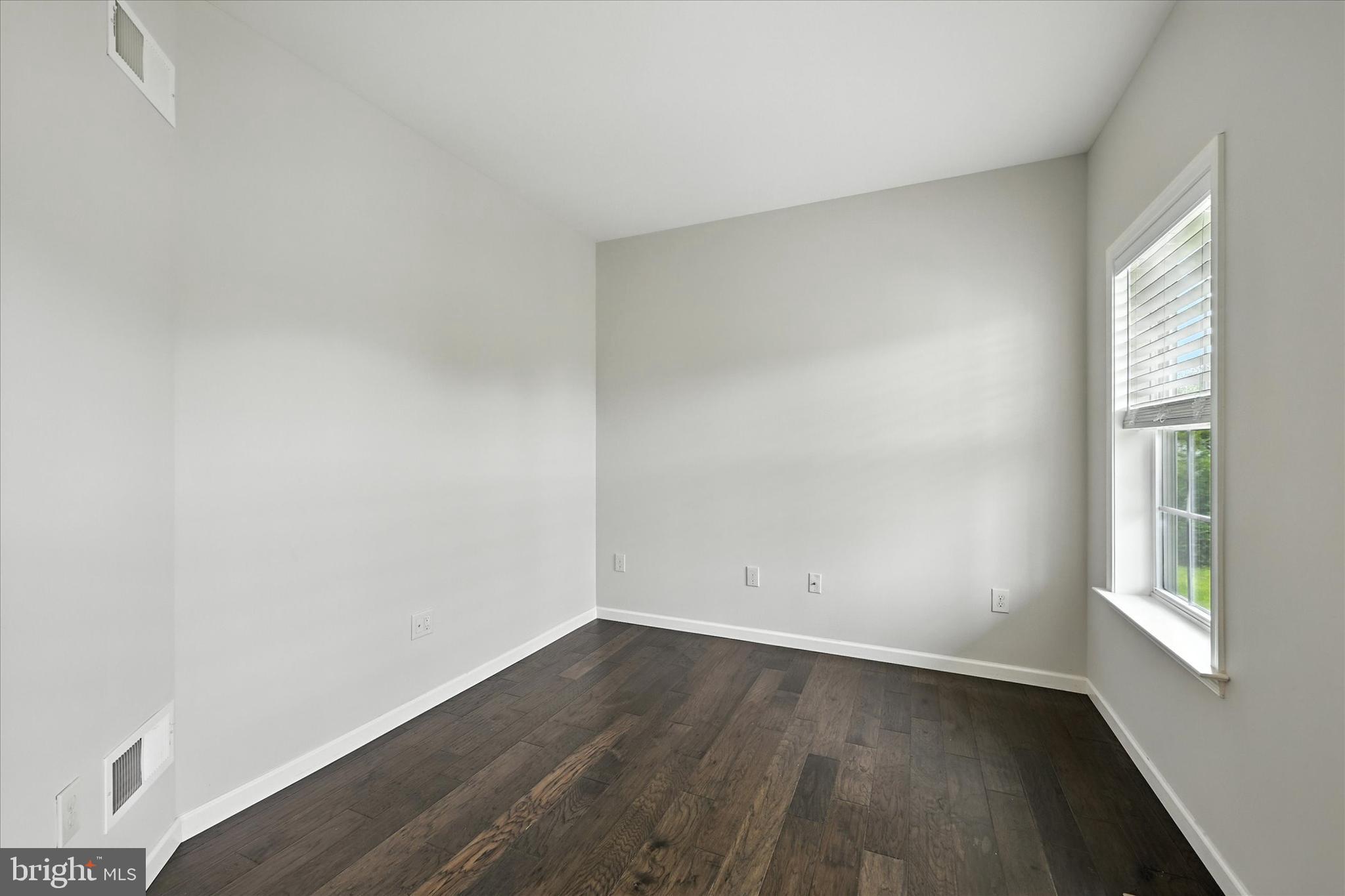 521 LANCELOT DRIVE