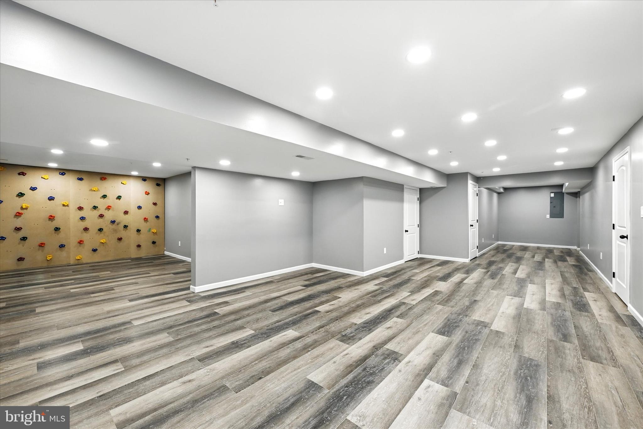 521 LANCELOT DRIVE