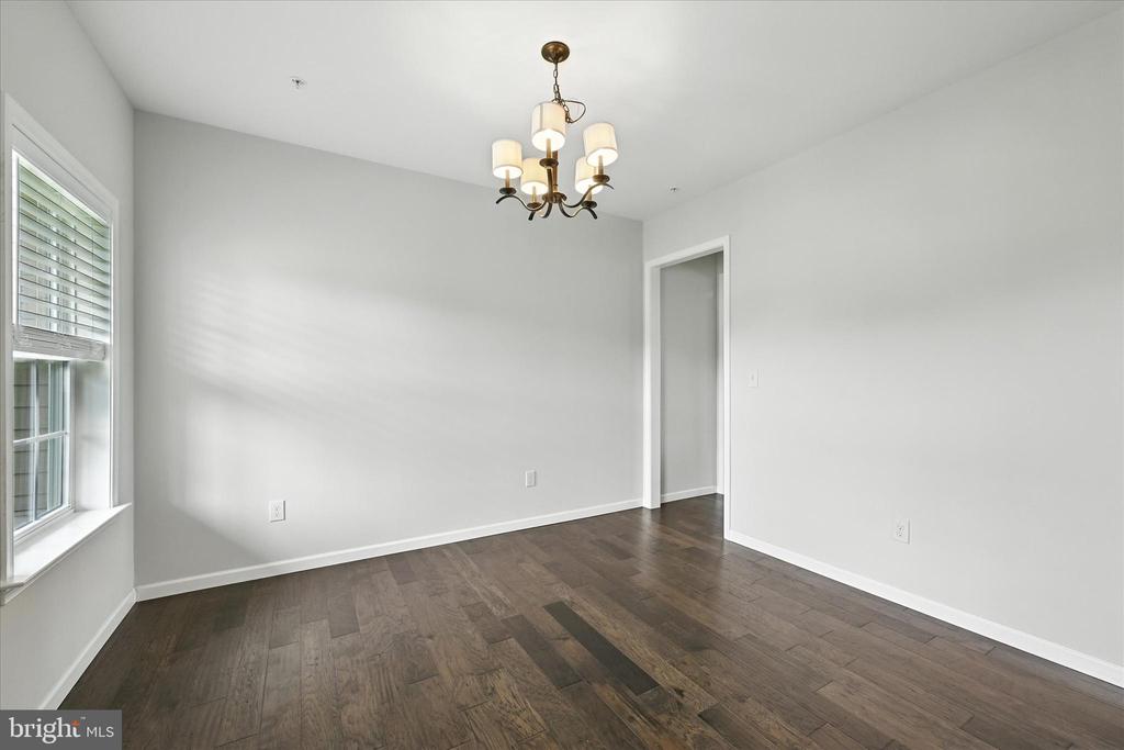 521 LANCELOT DRIVE