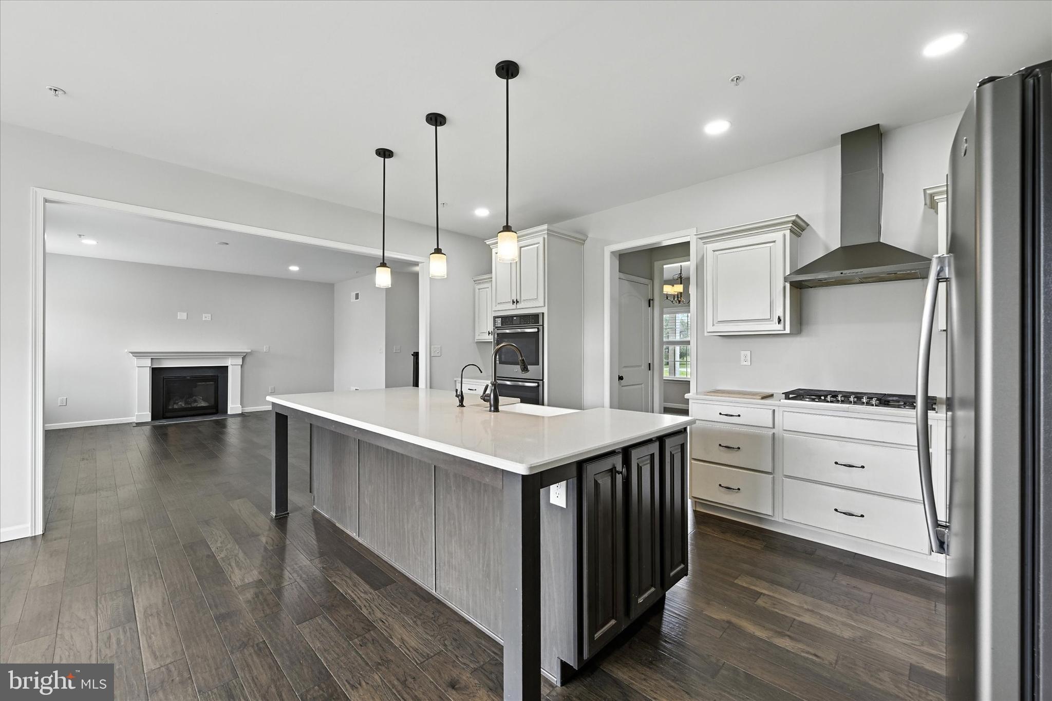 521 LANCELOT DRIVE
