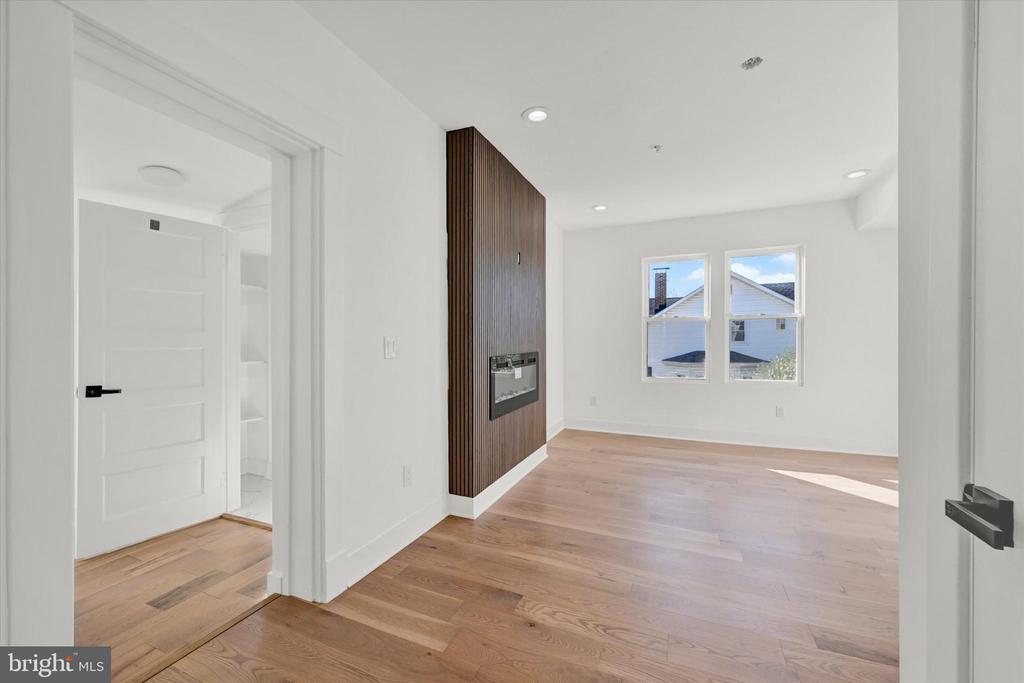 420 E MAIN STREET