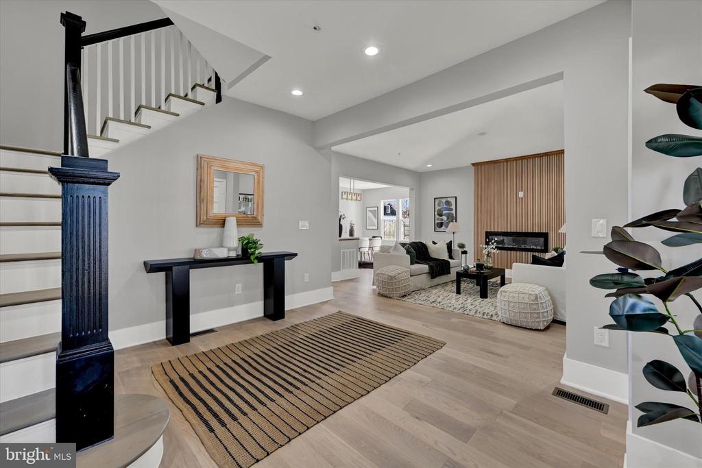 420 E MAIN STREET