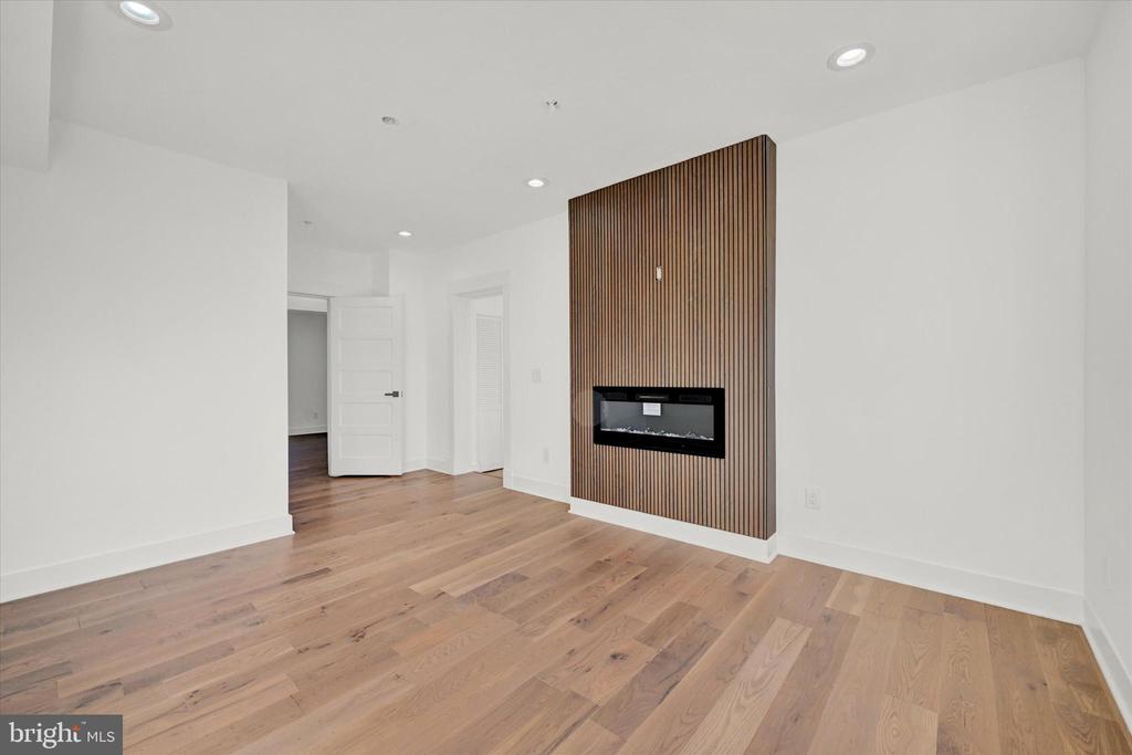 420 E MAIN STREET