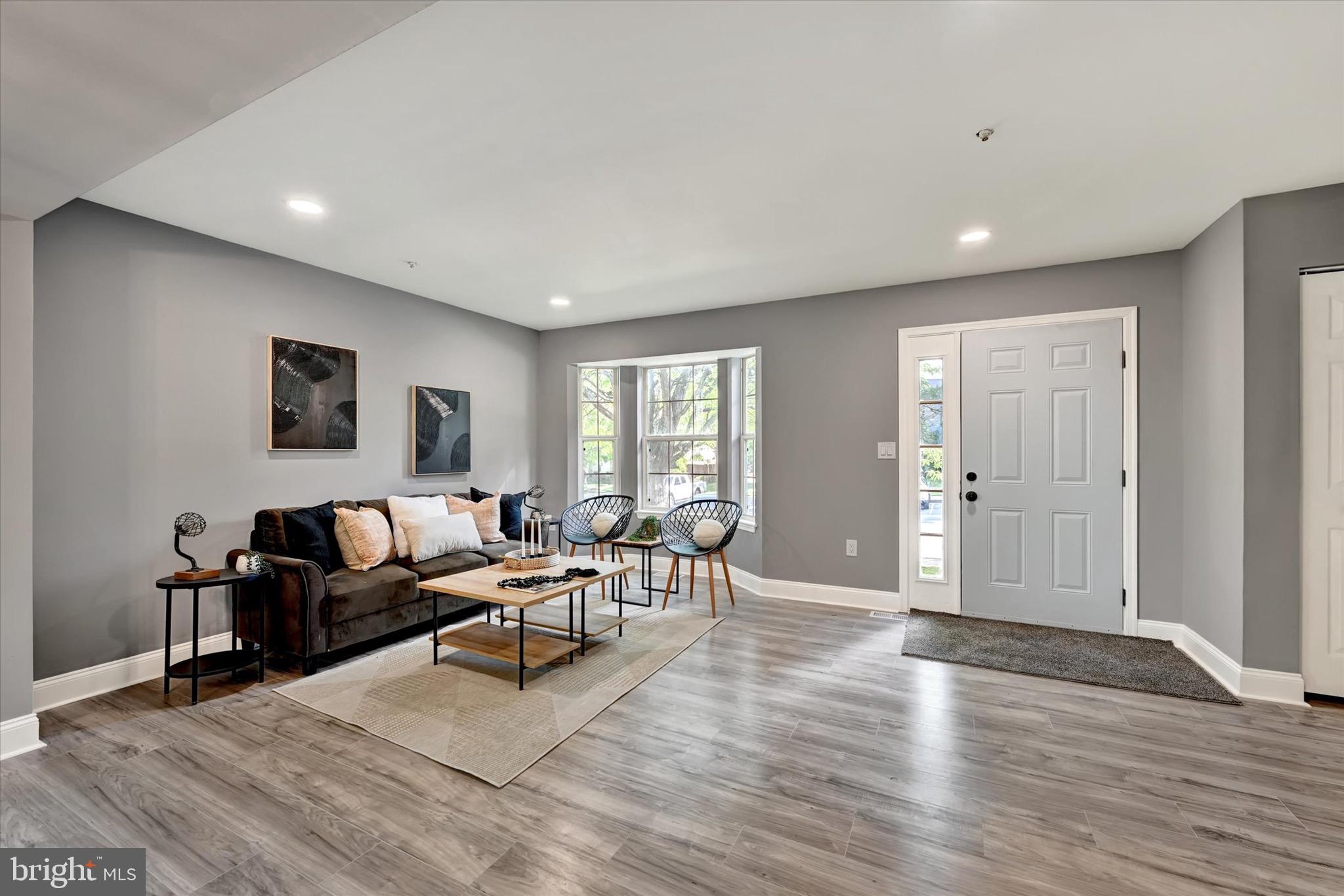 711 MEDINAH CIRCLE