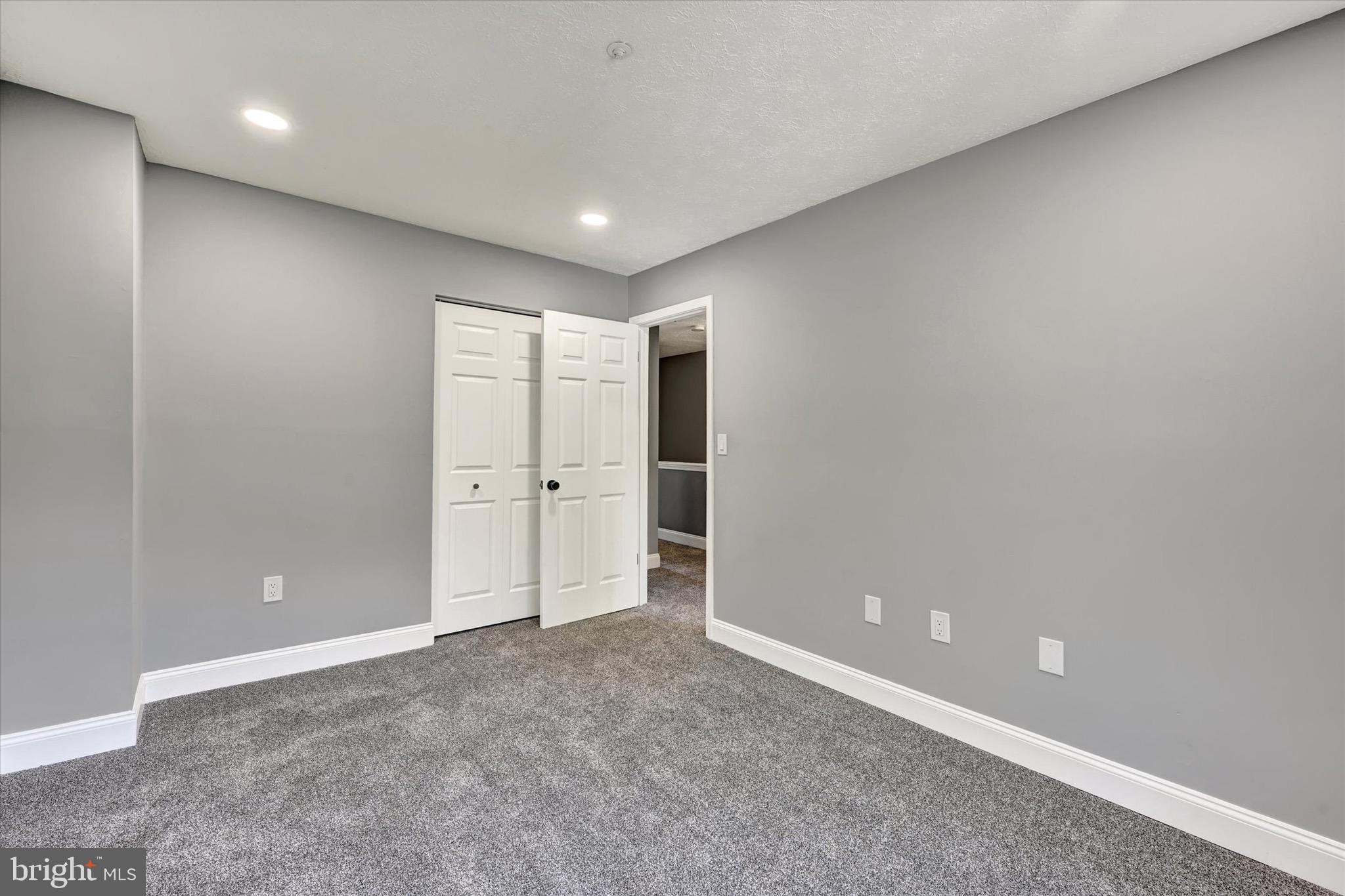 711 MEDINAH CIRCLE