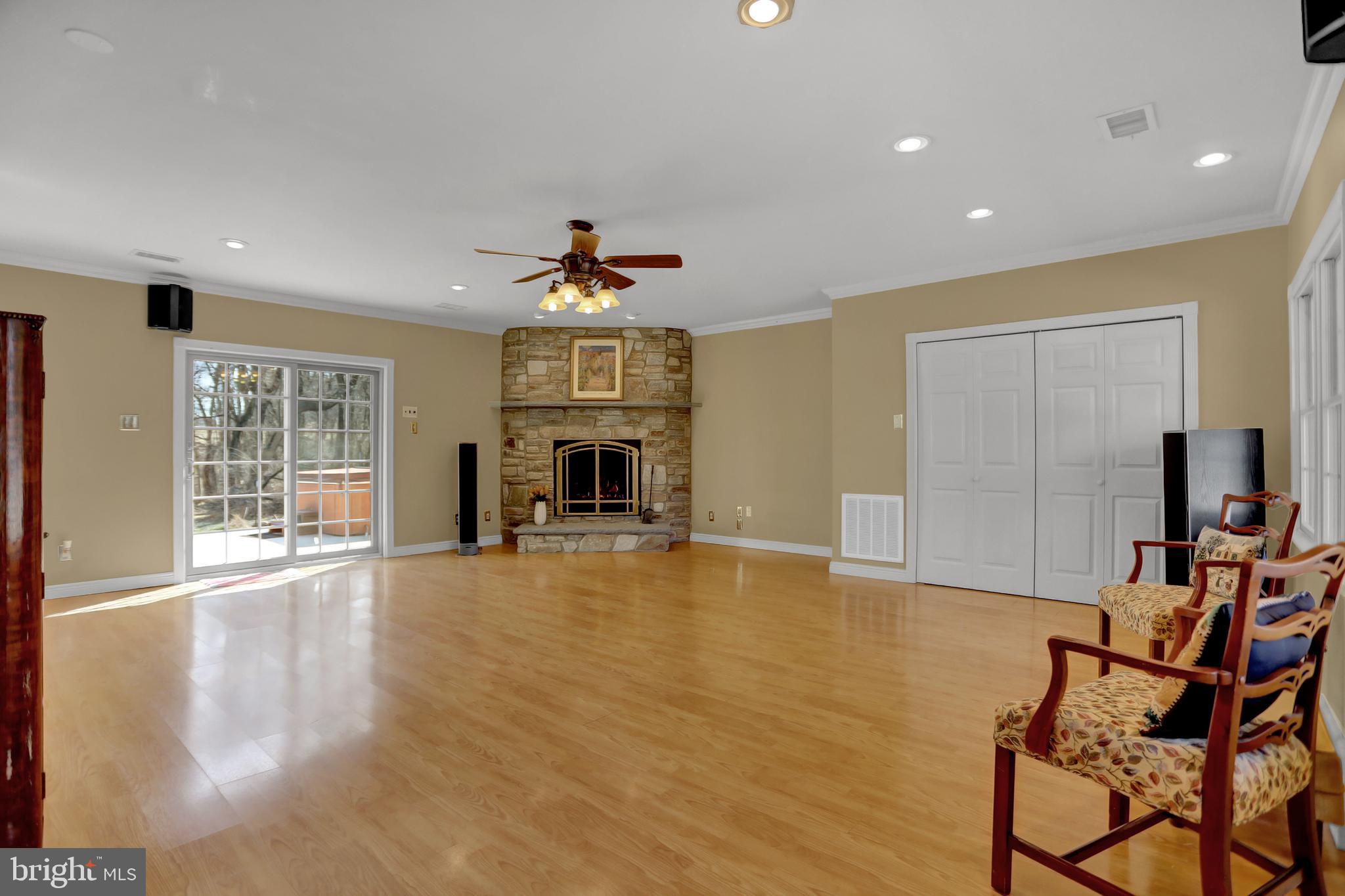 3633 Anderson Ln