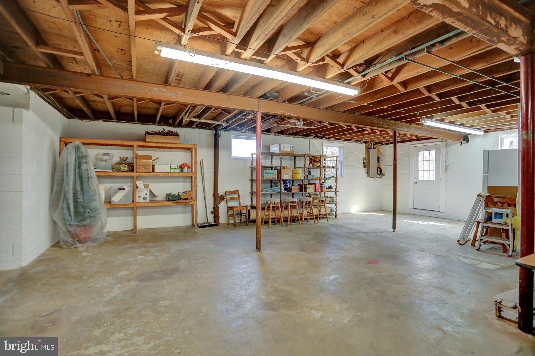 3633 Anderson Ln