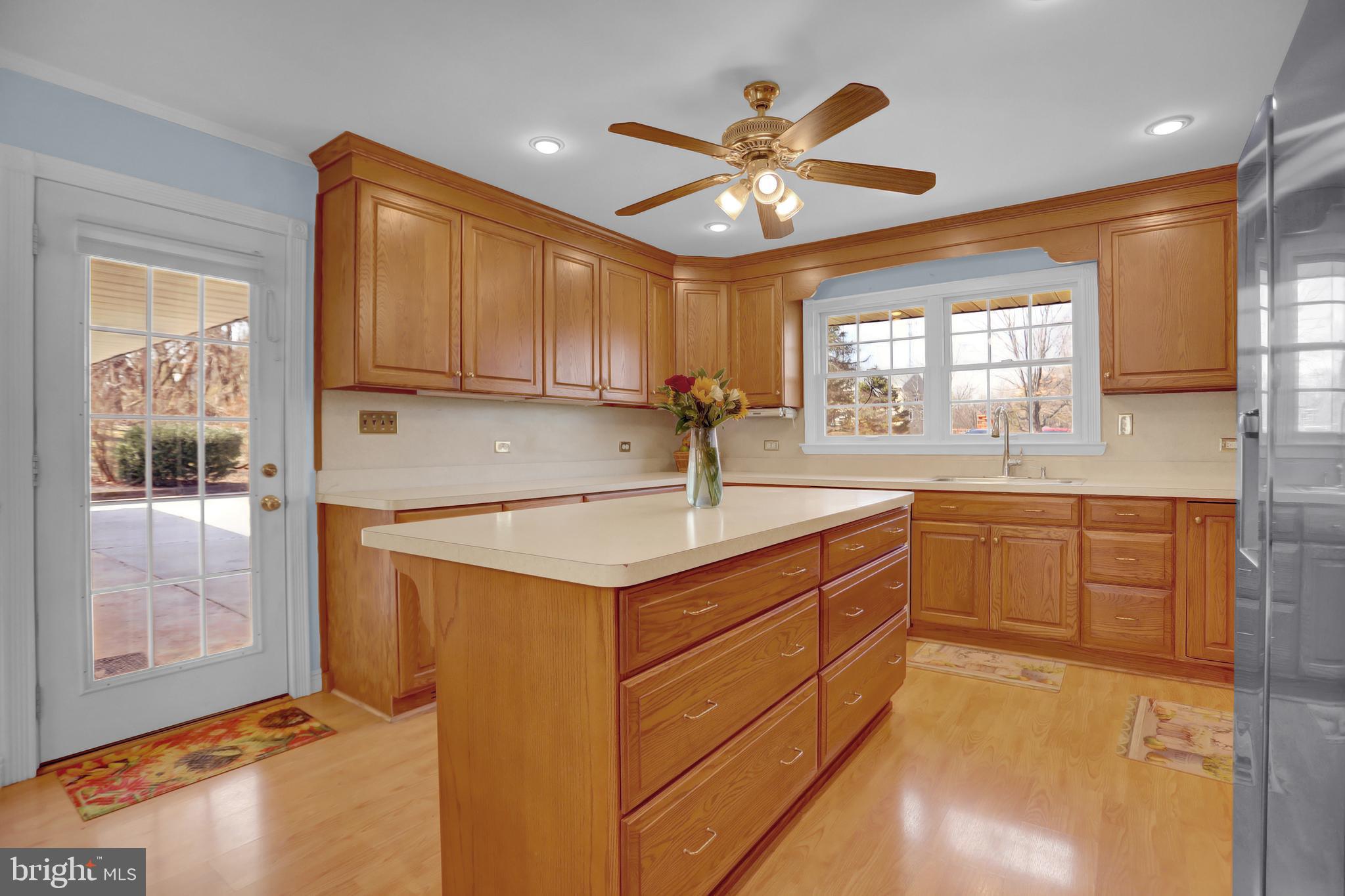 3633 Anderson Ln