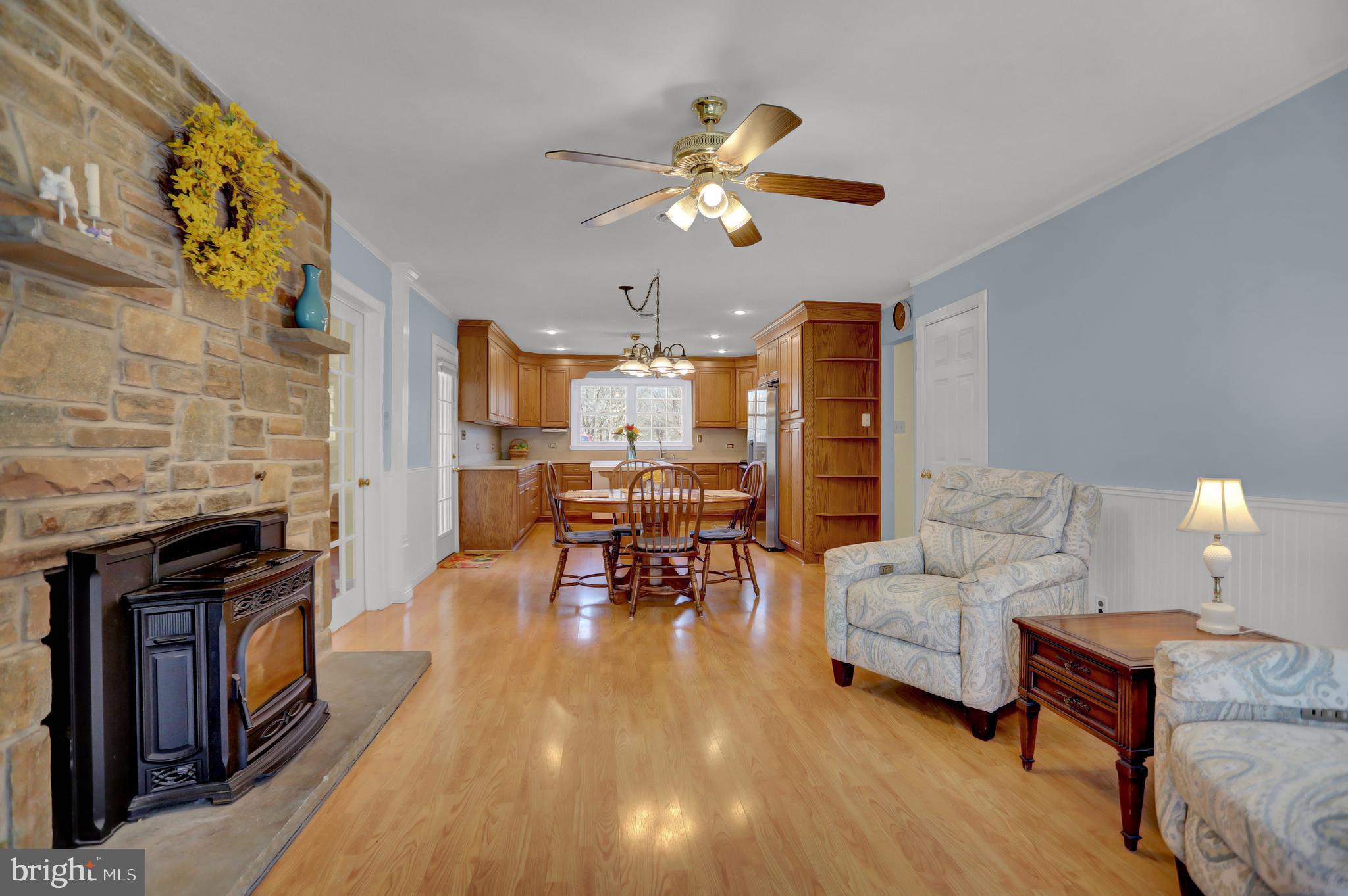 3633 Anderson Ln