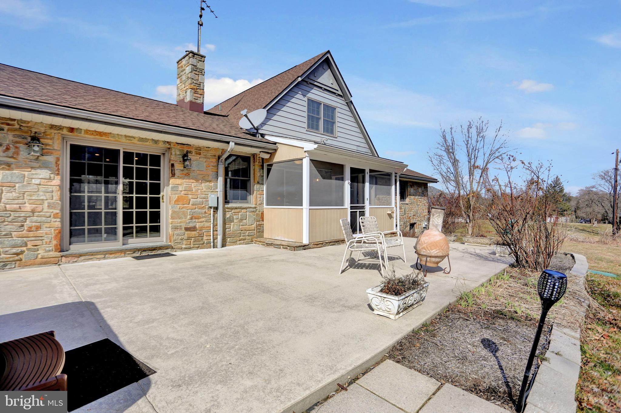 3633 Anderson Ln